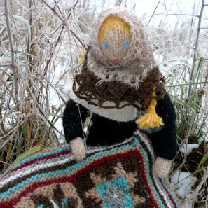 Le chat islandais de Noël dévorera-t-il Theodóra? Tricoteuse d'Islande
