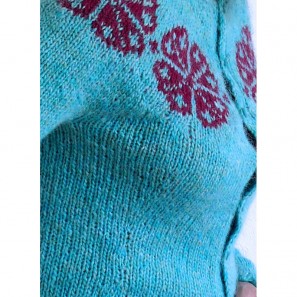 Modèle de tricot Brynja: détails pinces poitrine