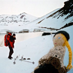 Winter knitting Iceland Landmannalaugar 2012