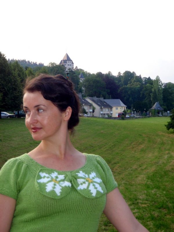 Tricoteuse d'Islande – Hélène Magnússon