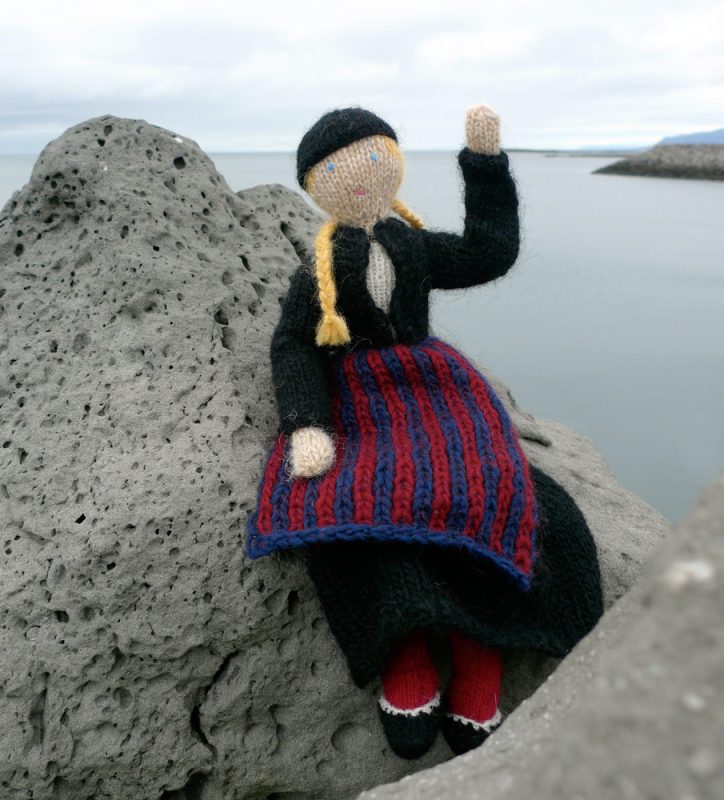 Tricoteuse d'Islande – Hélène Magnússon