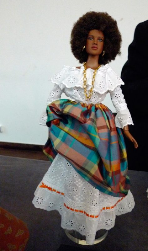 Tricoteuse d'Islande – Hélène Magnússon