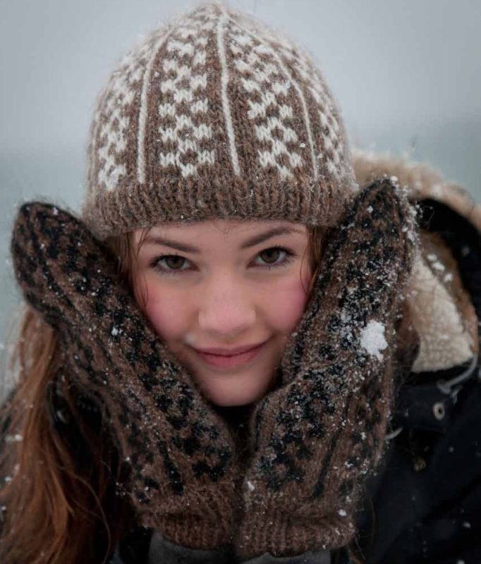 Tricoteuse d'Islande – Hélène Magnússon