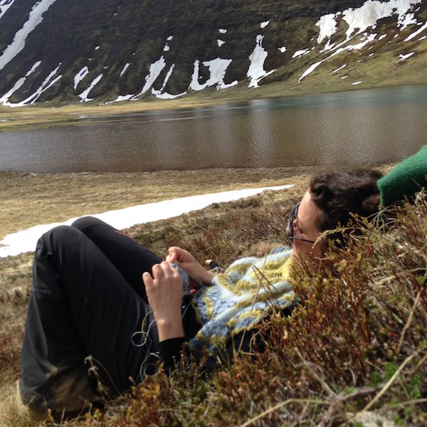 Tricoteuse d'Islande – Hélène Magnússon