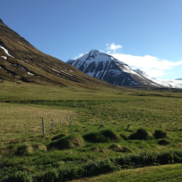 Tricoteuse d'Islande – Hélène Magnússon