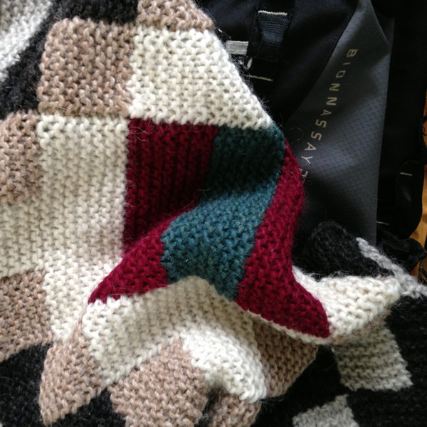 Tricoteuse d'Islande – Hélène Magnússon