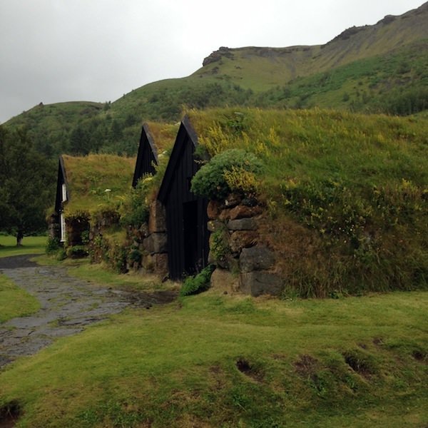 Tricoteuse d'Islande – Hélène Magnússon