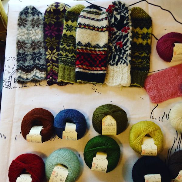 Tricoteuse d'Islande – Hélène Magnússon