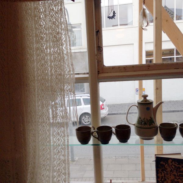 Tricoteuse d'Islande – Hélène Magnússon