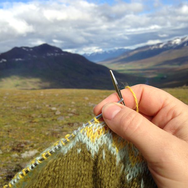 Tricoteuse d'Islande – Hélène Magnússon