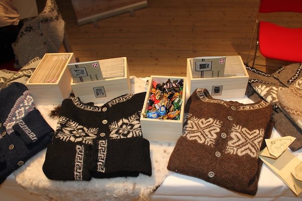 Tricoteuse d'Islande – Hélène Magnússon