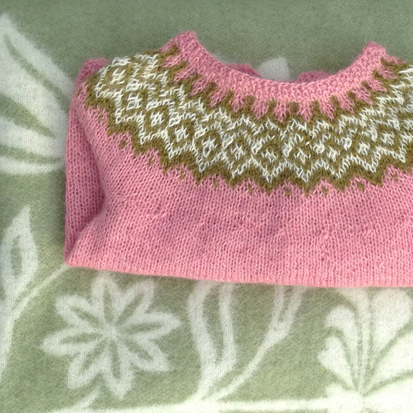 Tricoteuse d'Islande – Hélène Magnússon