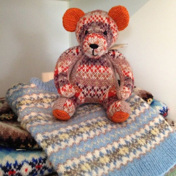 Tricoteuse d'Islande – Hélène Magnússon