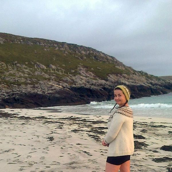 Tricoteuse d'Islande – Hélène Magnússon