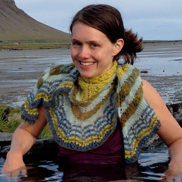 Tricoteuse d'Islande – Hélène Magnússon