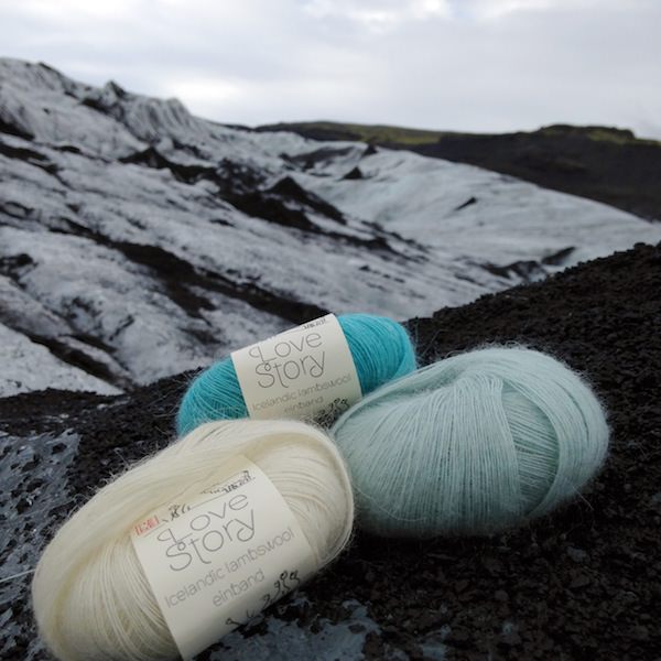 Tricoteuse d'Islande – Hélène Magnússon