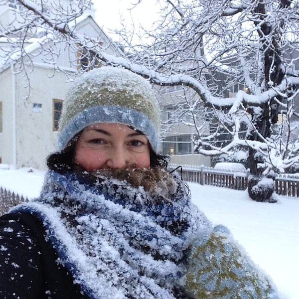 Tricoteuse d'Islande – Hélène Magnússon