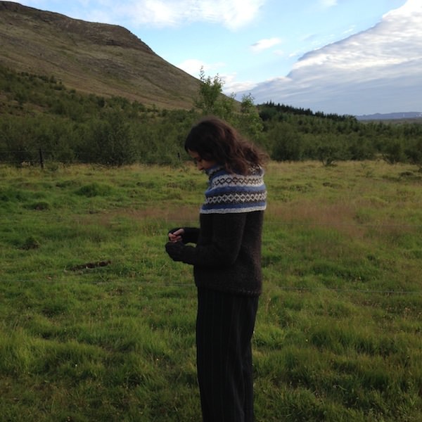 Tricoteuse d'Islande – Hélène Magnússon