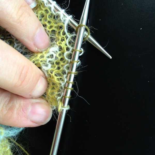 Tricoteuse d'Islande – Hélène Magnússon