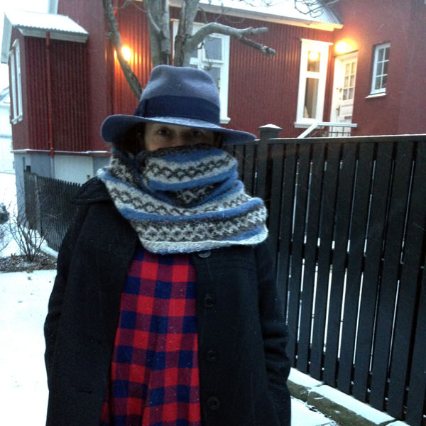 Tricoteuse d'Islande – Hélène Magnússon