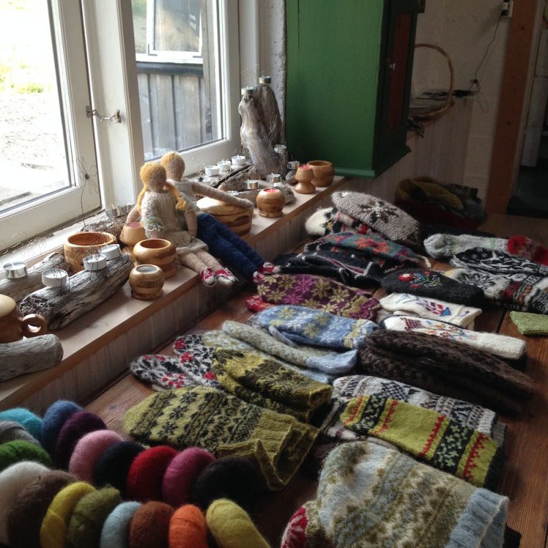 Tricoteuse d'Islande – Hélène Magnússon