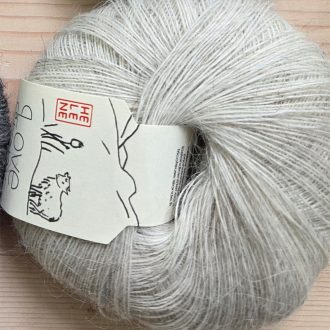 Alternative view of Love Story Einband, 100% pure laine d’agneau islandais, fil dentelle doux et très fin, 1 brin