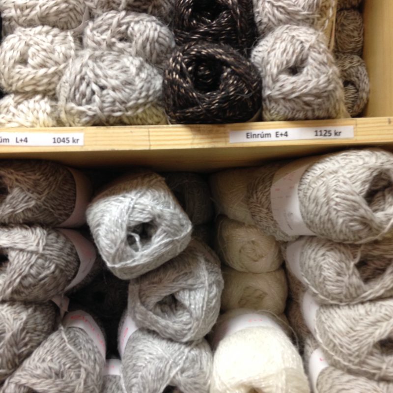 Tricoteuse d'Islande – Hélène Magnússon