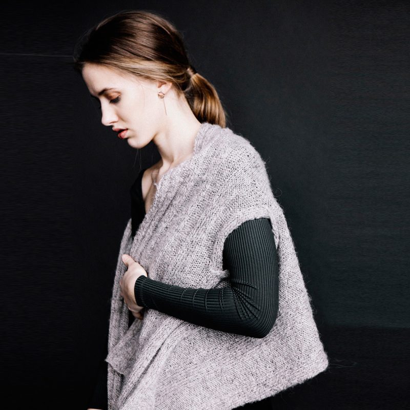 Tricoteuse d'Islande – Hélène Magnússon