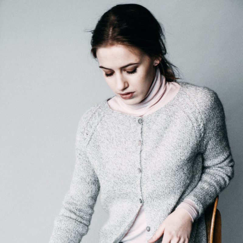 Tricoteuse d'Islande – Hélène Magnússon