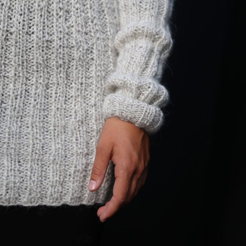 Tricoteuse d'Islande – Hélène Magnússon