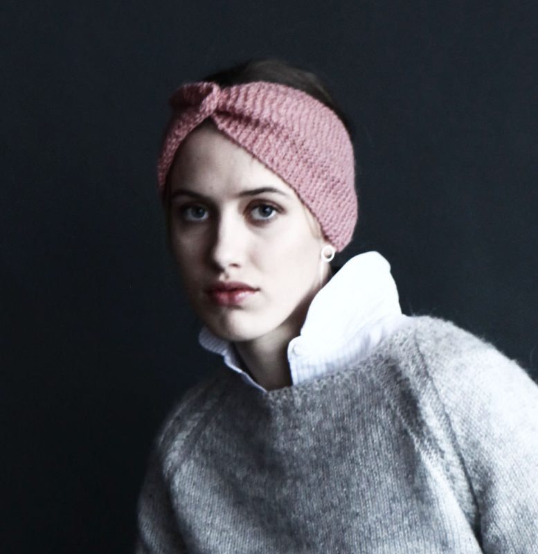 Tricoteuse d'Islande – Hélène Magnússon