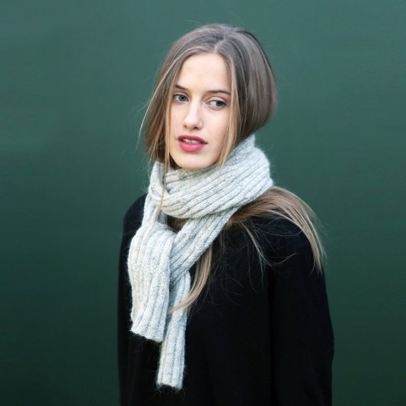 Tricoteuse d'Islande – Hélène Magnússon