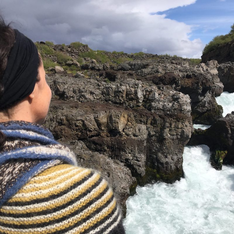 Tricoteuse d'Islande – Hélène Magnússon