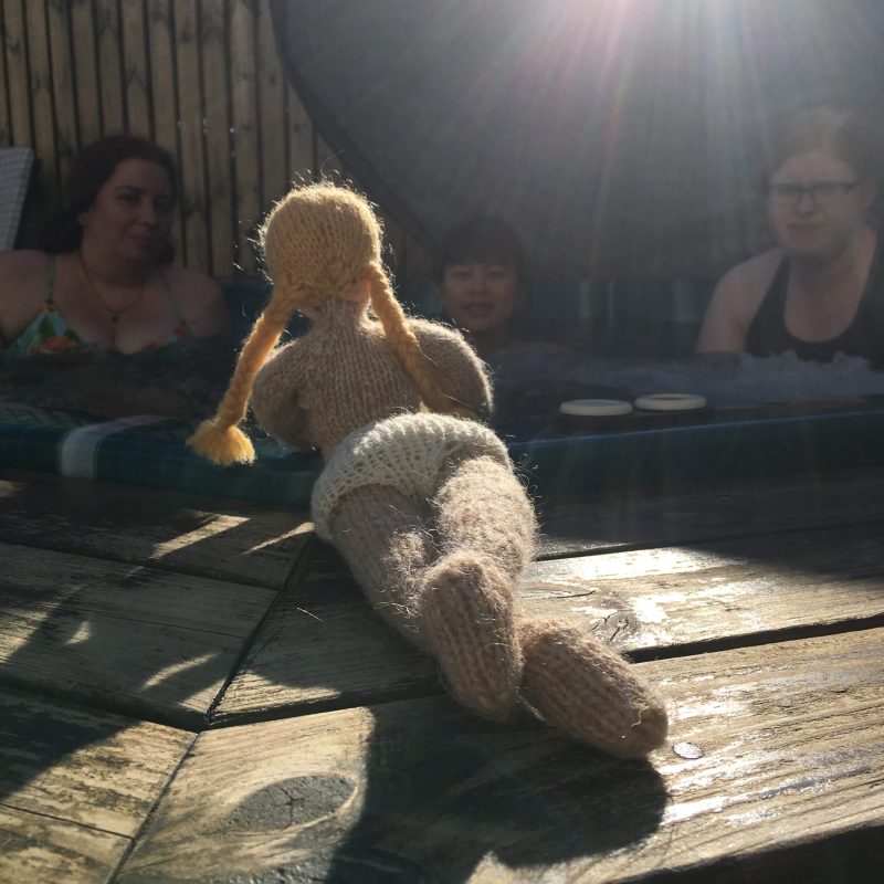 Tricoteuse d'Islande – Hélène Magnússon