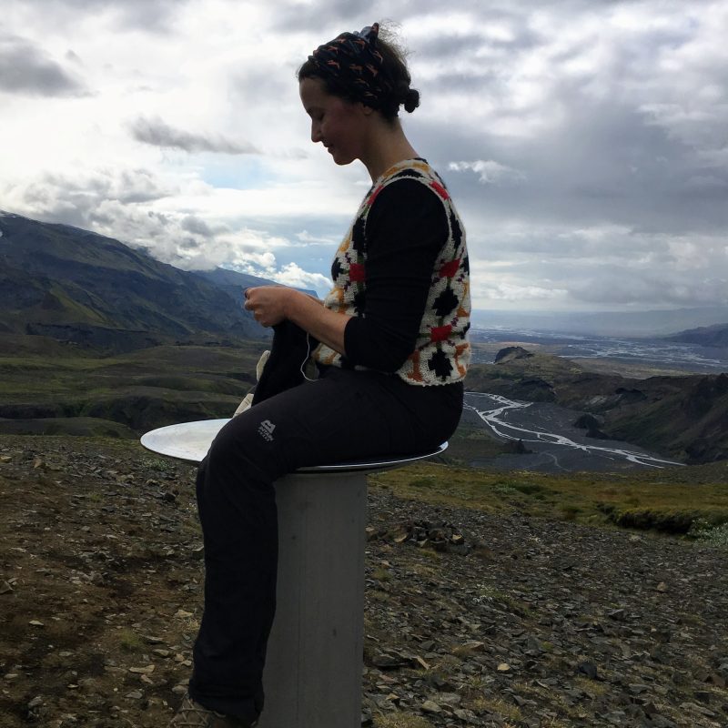 Tricoteuse d'Islande – Hélène Magnússon