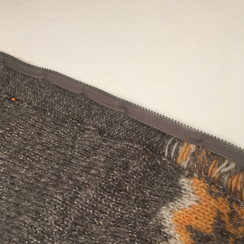 Tricoteuse d'Islande – Hélène Magnússon