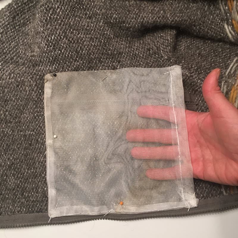 Tricoteuse d'Islande – Hélène Magnússon