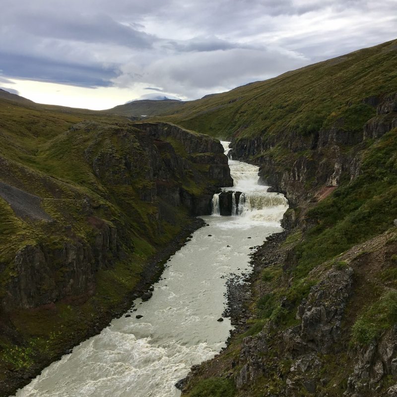 Tricoteuse d'Islande – Hélène Magnússon