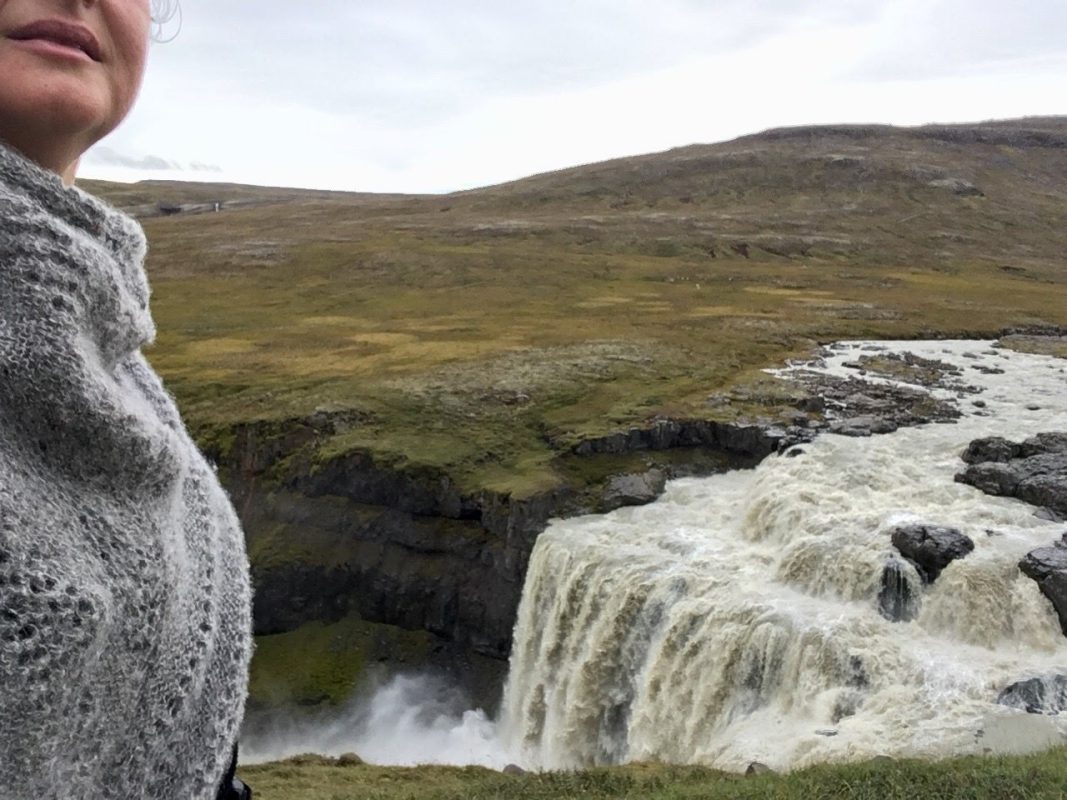 Tricoteuse d'Islande – Hélène Magnússon