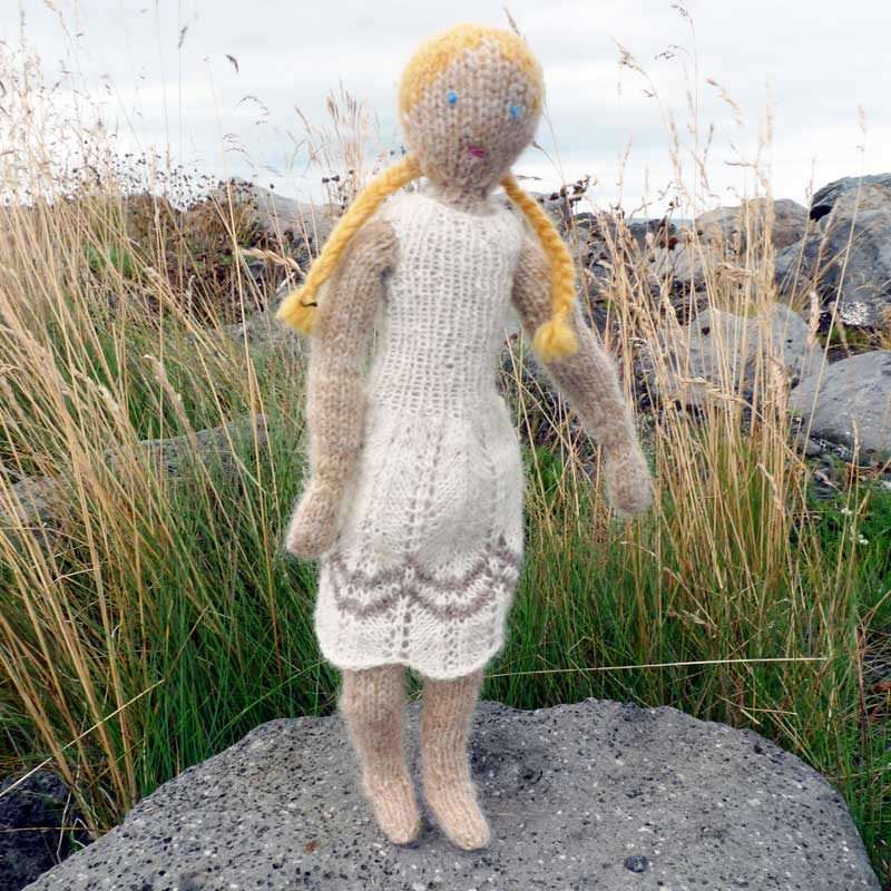 Tricoteuse d'Islande – Hélène Magnússon