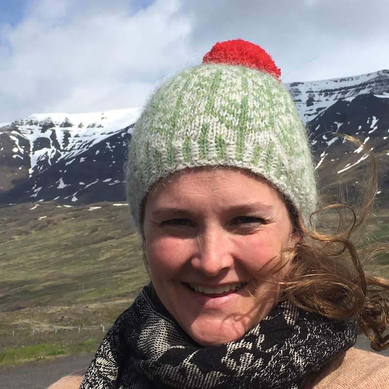 Tricoteuse d'Islande – Hélène Magnússon