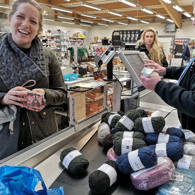 Tricoteuse d'Islande – Hélène Magnússon