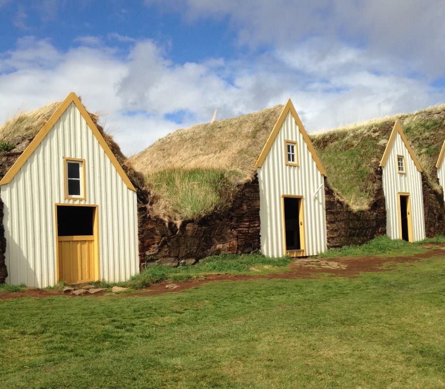 Tricoteuse d'Islande – Hélène Magnússon