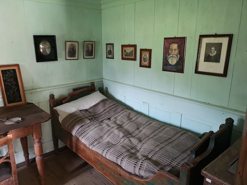 Tricoteuse d'Islande – Hélène Magnússon