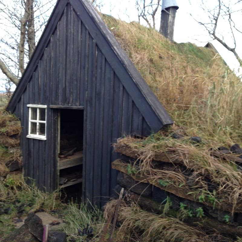 Tricoteuse d'Islande – Hélène Magnússon