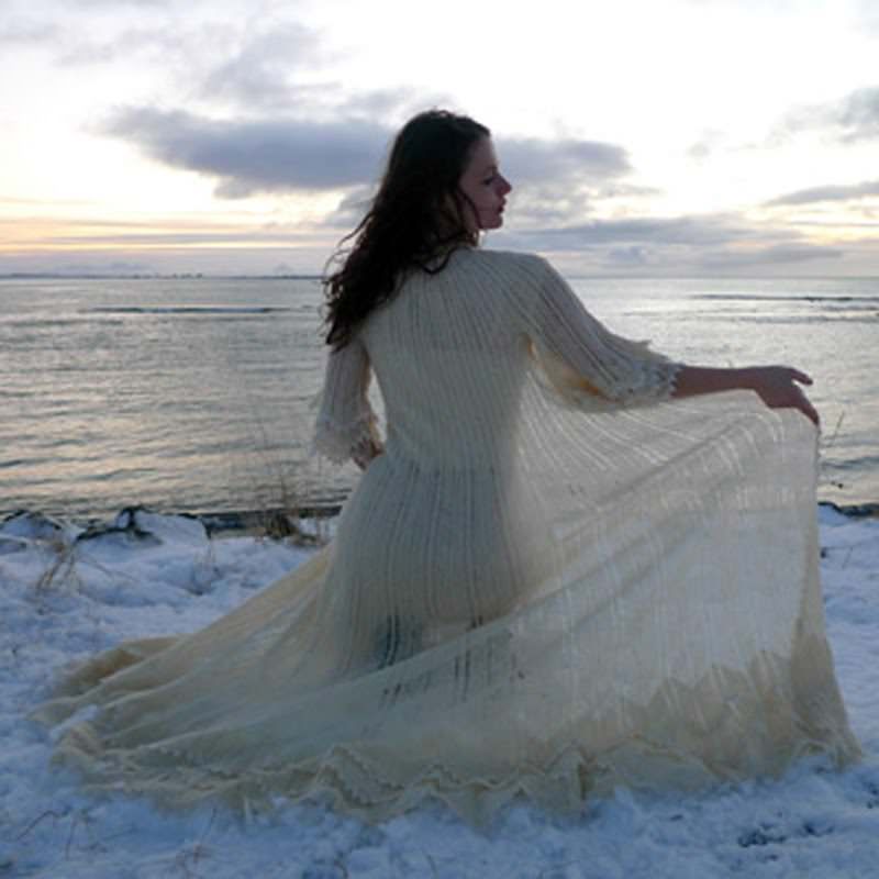 Tricoteuse d'Islande – Hélène Magnússon