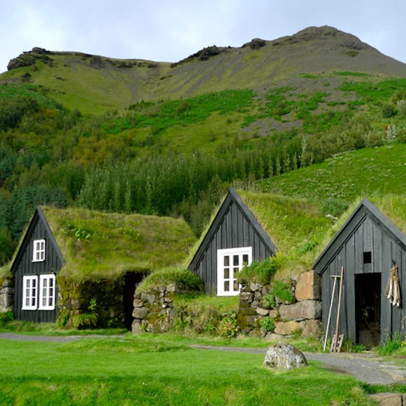 Tricoteuse d'Islande – Hélène Magnússon