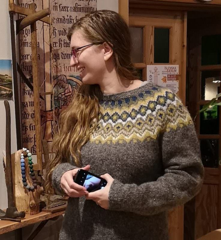 Tricoteuse d'Islande – Hélène Magnússon