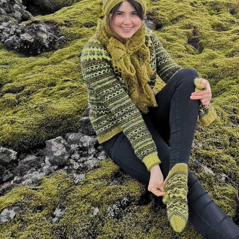 Tricoteuse d'Islande – Hélène Magnússon