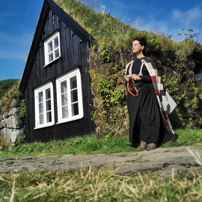 Tricoteuse d'Islande – Hélène Magnússon